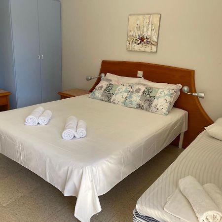 Light & Blue Gardens Apartment Protaras Ngoại thất bức ảnh