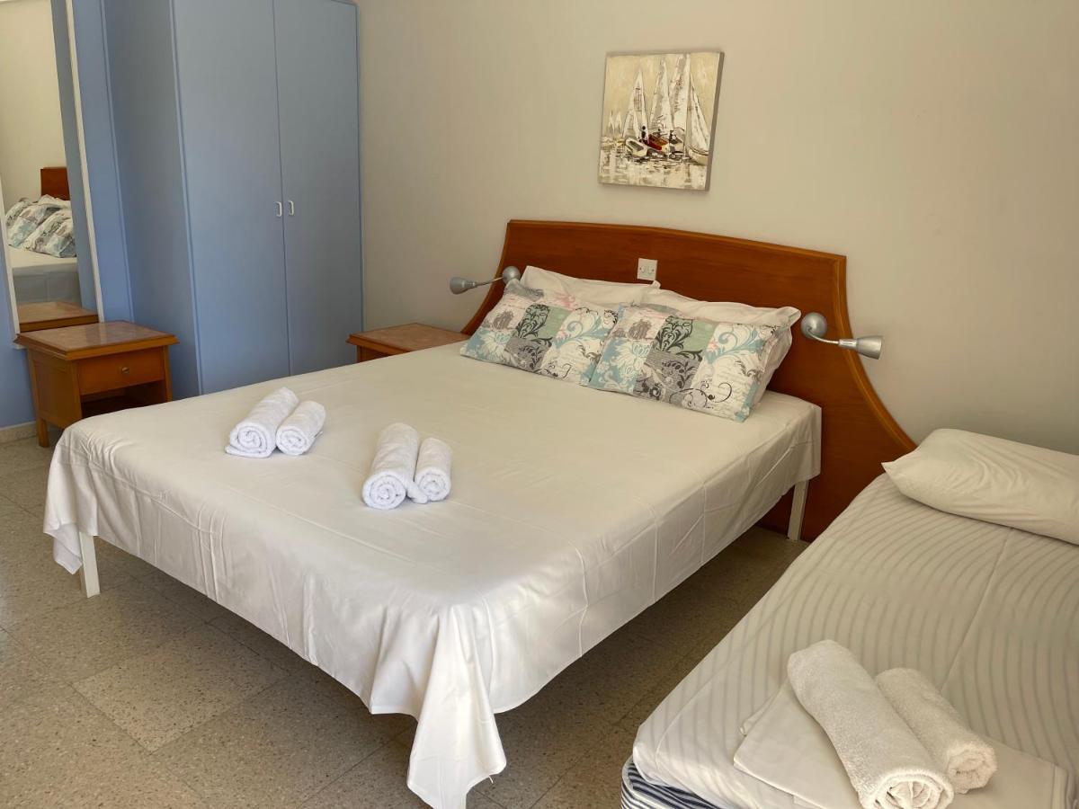 Light & Blue Gardens Apartment Protaras Ngoại thất bức ảnh