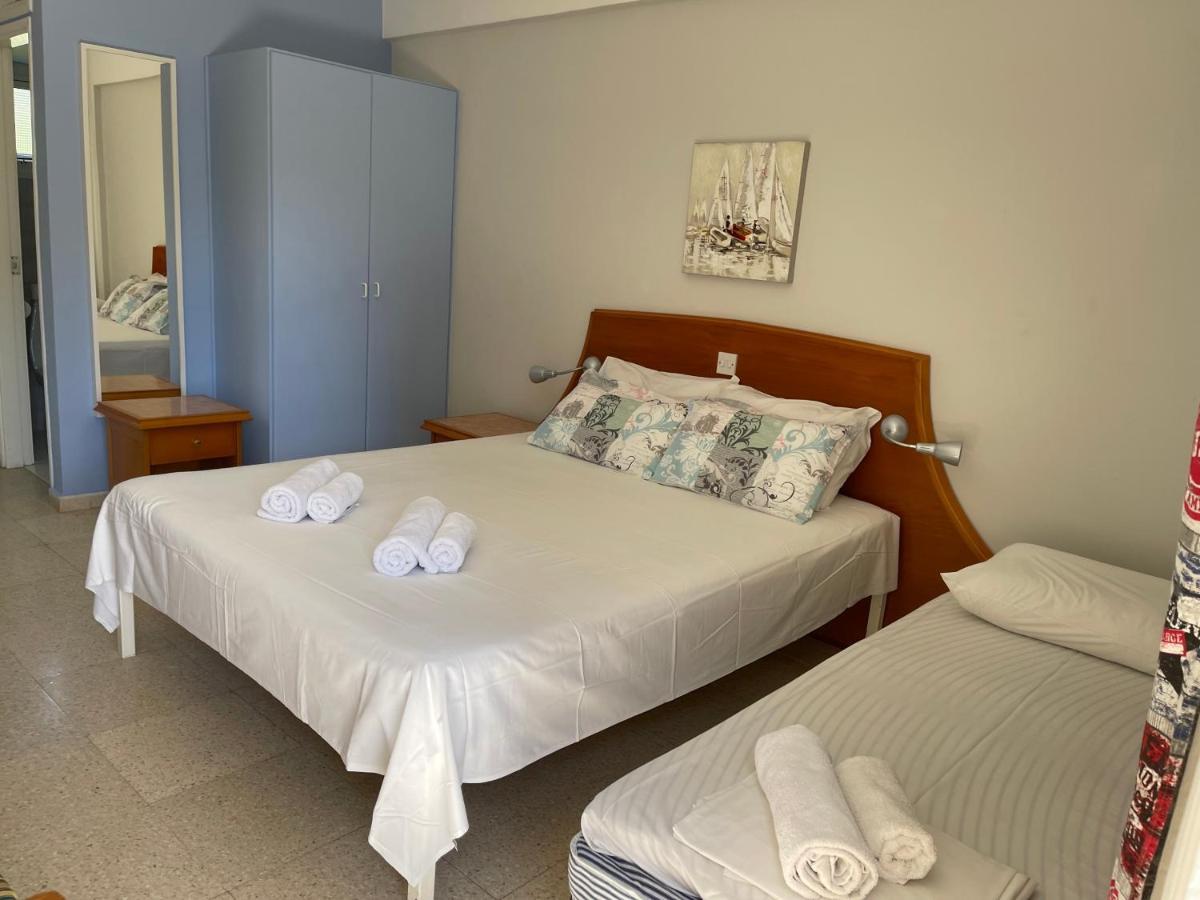 Light & Blue Gardens Apartment Protaras Ngoại thất bức ảnh