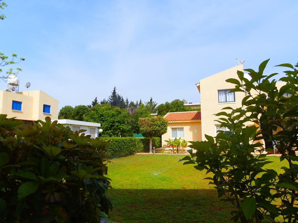 Light & Blue Gardens Apartment Protaras Ngoại thất bức ảnh