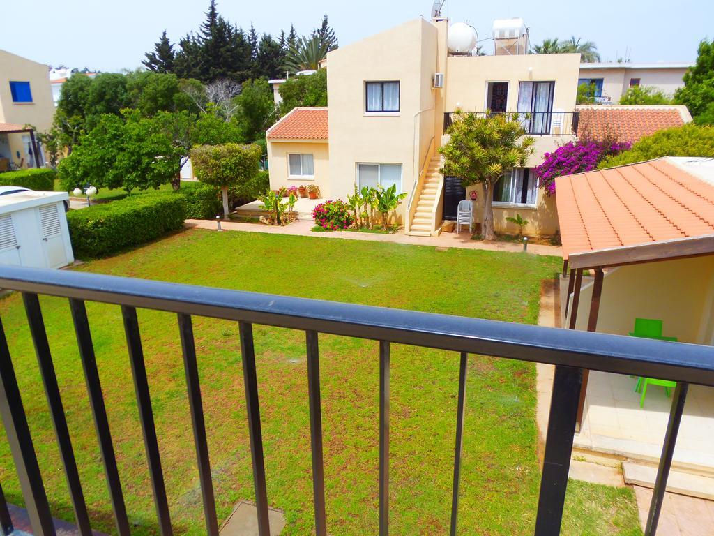 Light & Blue Gardens Apartment Protaras Ngoại thất bức ảnh