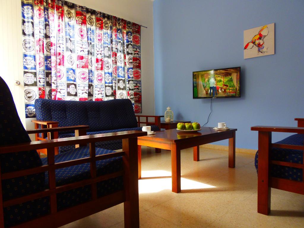Light & Blue Gardens Apartment Protaras Ngoại thất bức ảnh